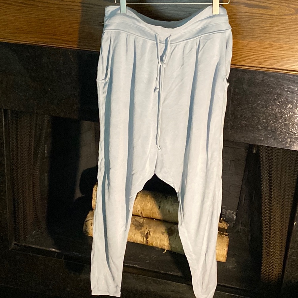 Free people. Harem style jogger. Light blue.